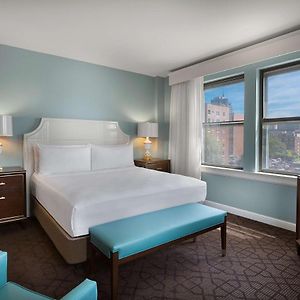 One Bedroom Suite King Mobility or Hearing Accessible Roll Shower